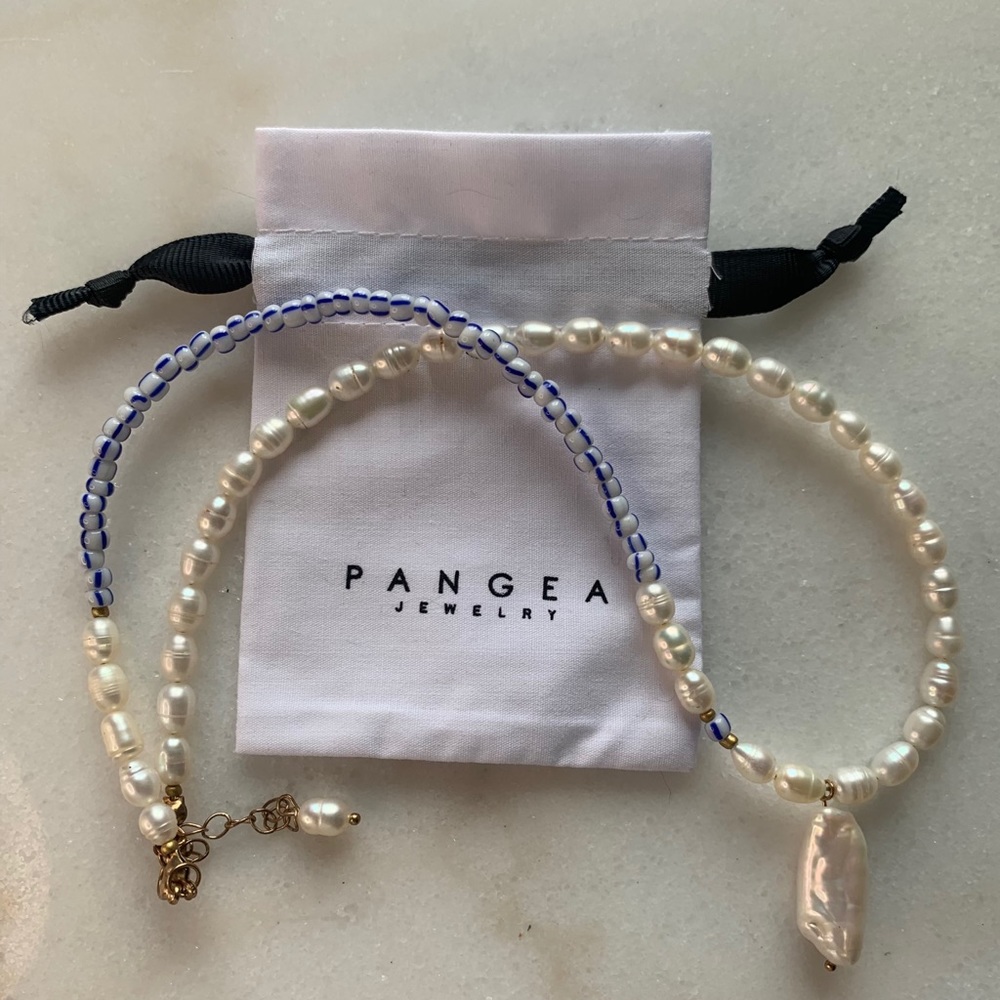 Beaded mother pearl necklace